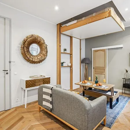 Bnbnova - Eiffel Tower & Champs-elysees Appartement Parijs